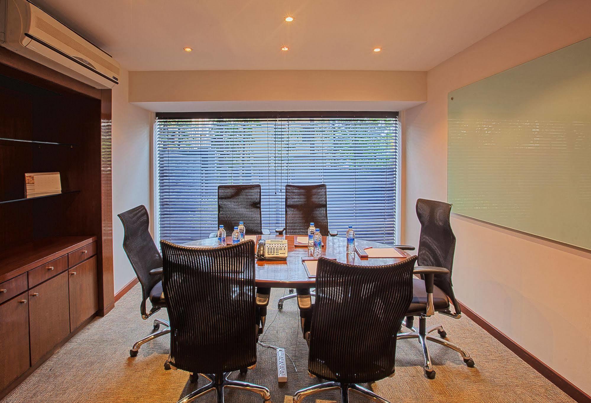 Oakwood Residence Naylor Road פונה מראה חיצוני תמונה