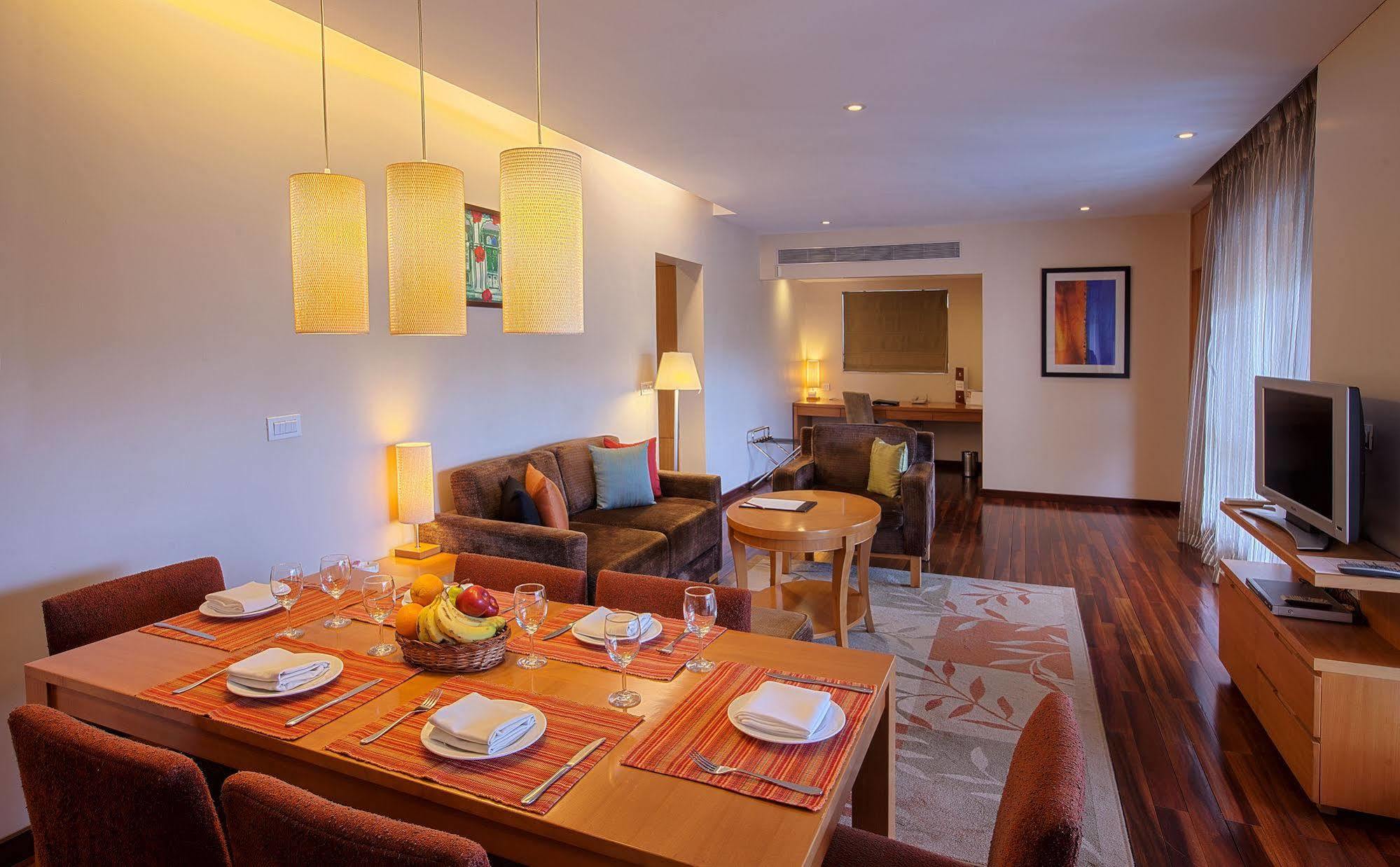 Oakwood Residence Naylor Road פונה מראה חיצוני תמונה